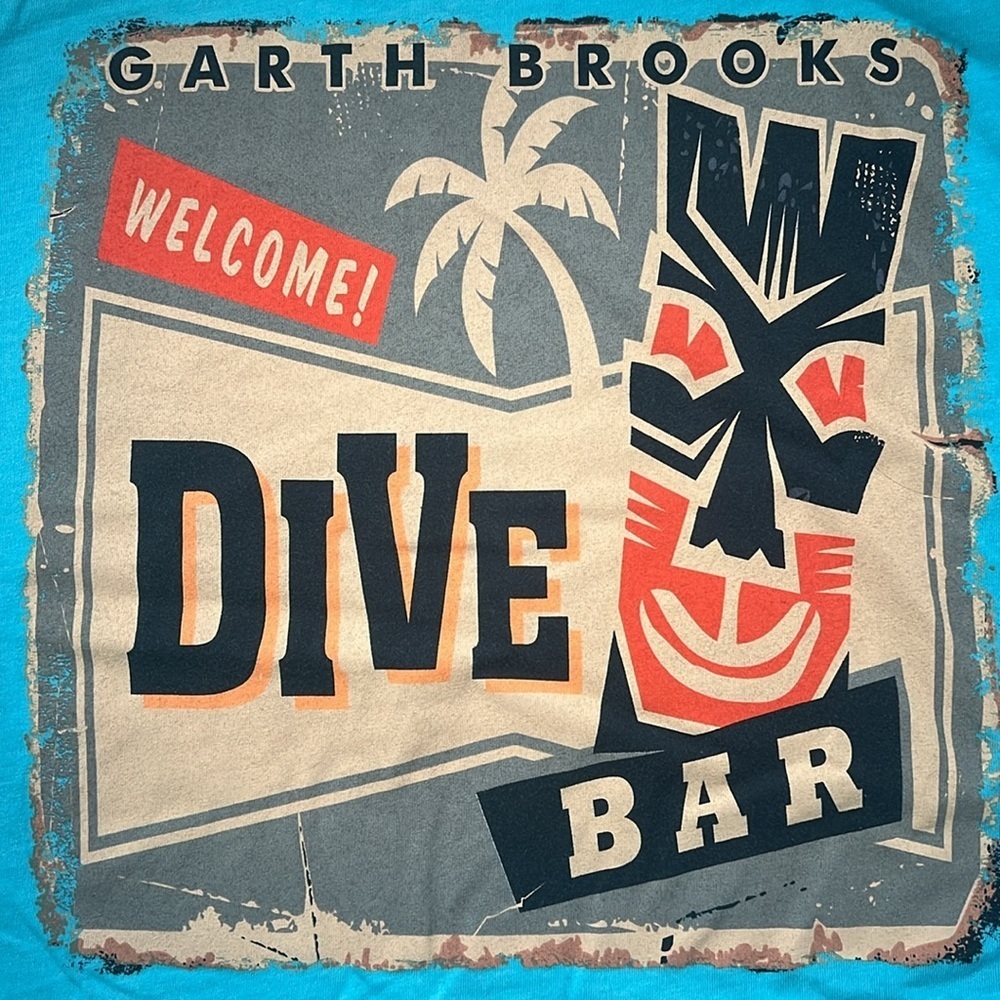 Garth Brooks Dive Bar Graphic TShirt Blue Size Small